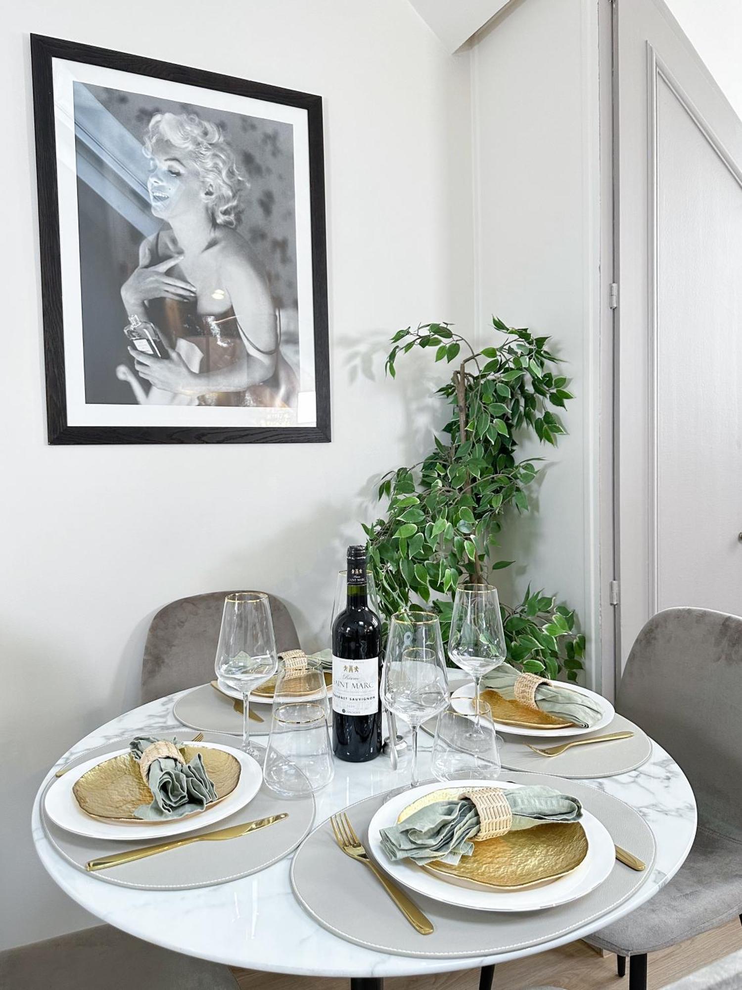 דירות פריז Unique & Beautiful Duplex In Saint-Germain מראה חיצוני תמונה