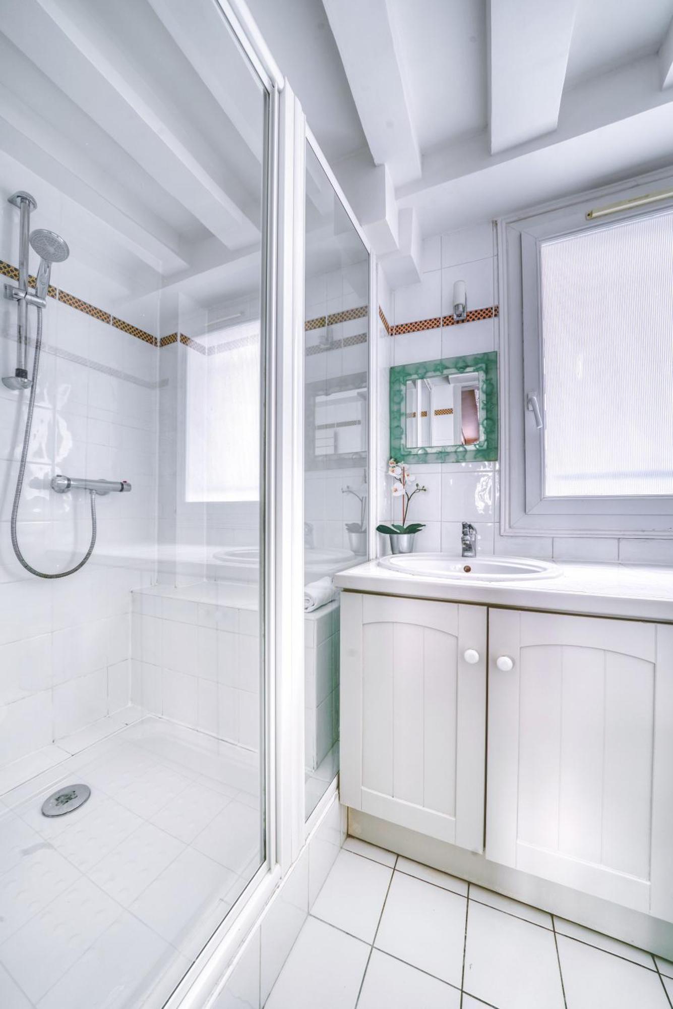 דירות פריז Unique & Beautiful Duplex In Saint-Germain מראה חיצוני תמונה
