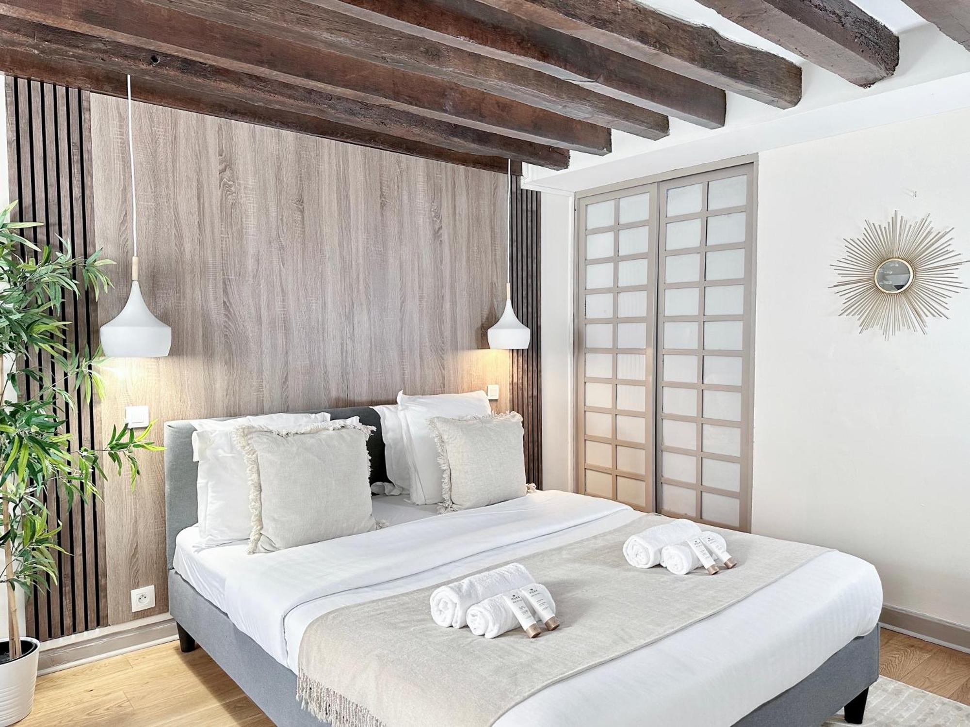 דירות פריז Unique & Beautiful Duplex In Saint-Germain מראה חיצוני תמונה